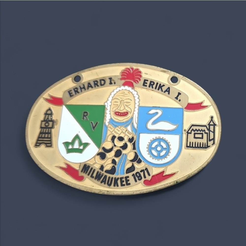 Milwaukee Rheinischer Verein Grun-Weiss Club Fest Medal RARE 1971‎